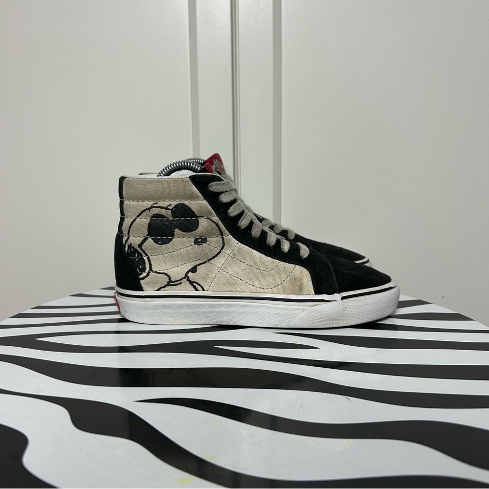Vans half cab black white peanuts snoopy